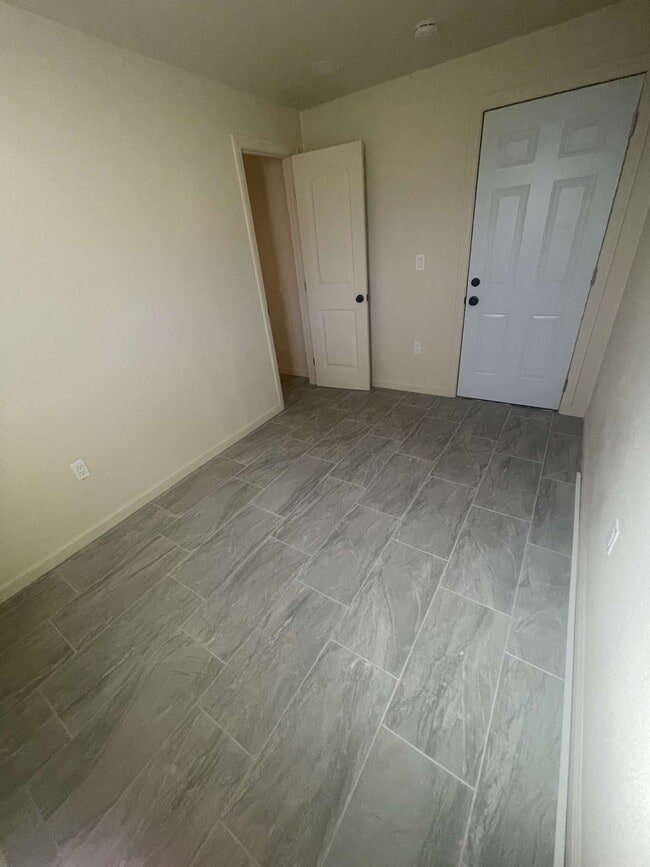 Building Photo - 7644 Church St