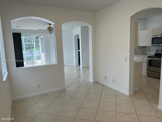Building Photo - 3 br, 2 bath House - 400 Conservation Dr