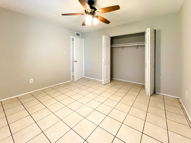Building Photo - 3 Bedr/ 1 bath Beautiful Home in Hockley, TX