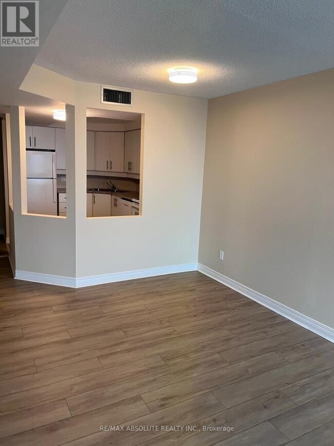 Photo du bâtiment - 550 Cambridge St S