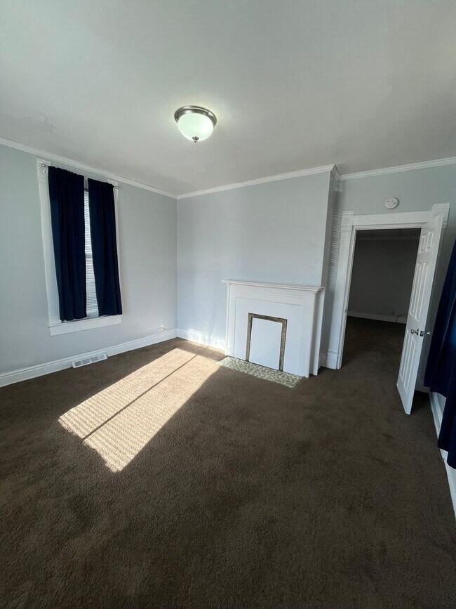 Foto del edificio - 3 Bedroom Single-Family Home in Lancaster