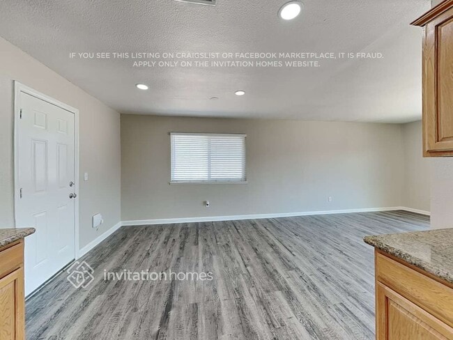 Foto del edificio - 7807 Colwyn Ave