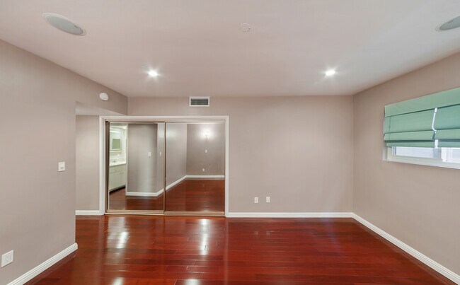 Master Bedroom - 1734 N Fuller Ave