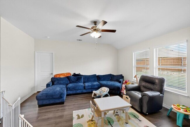 Foto del edificio - 504 Willow View Way