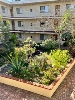 Foto del edificio - 2425 Purdue Ave