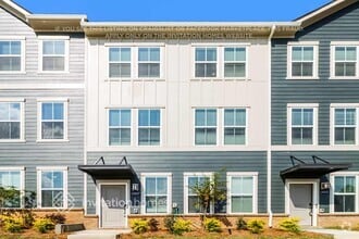 Building Photo - 13037 Western Ln