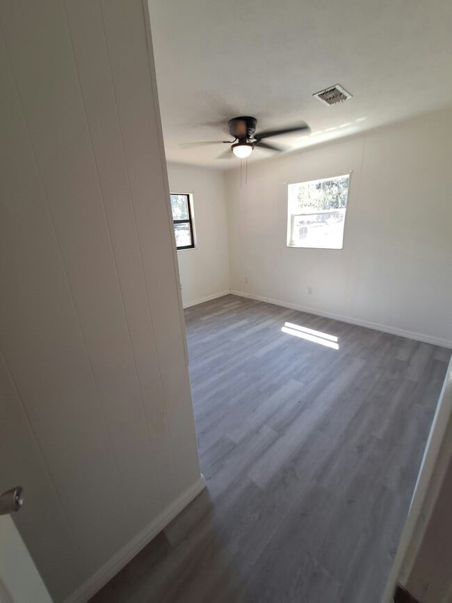 Foto del edificio - 914 SE 18th Terrace
