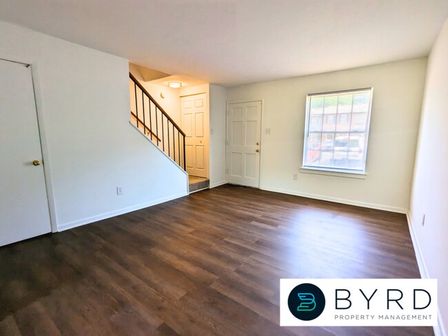 Foto del edificio - 1506 Stowmarket Ct