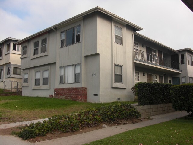 Foto principal - 1200 E Imperial Ave