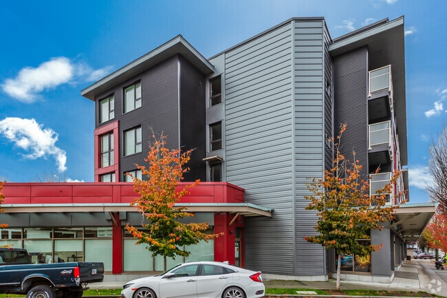 Building Photo - The Brice Apartments