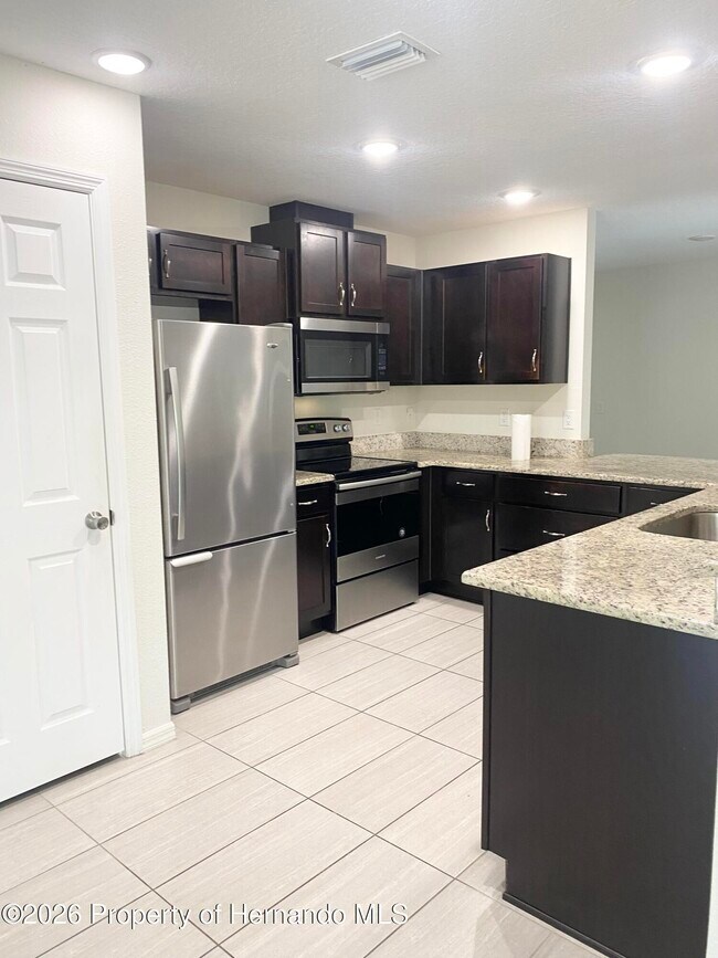 Foto del edificio - 5635 Pillar Ave