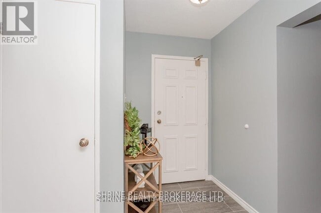 Building Photo - 600 Grenfell Dr