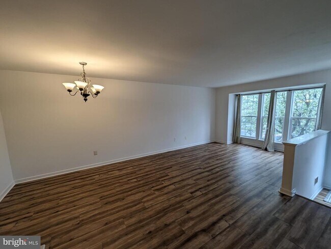 Building Photo - 8233 Ramseur Pl