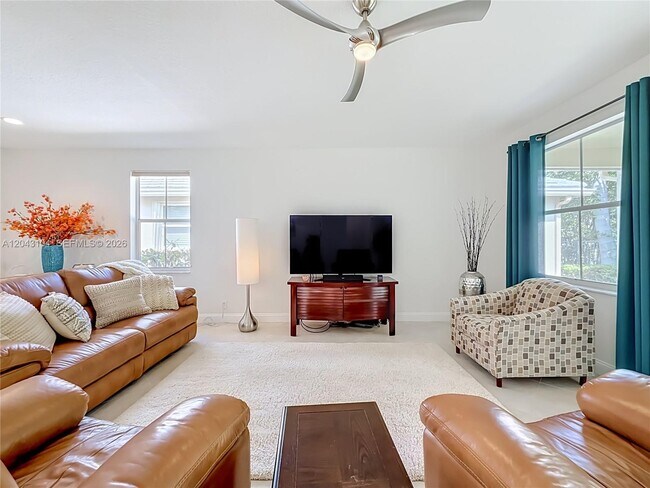Foto del edificio - 1556 Winterberry Ln