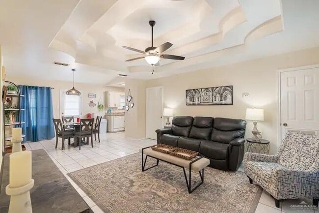 Foto del edificio - 903 Lexington Cir