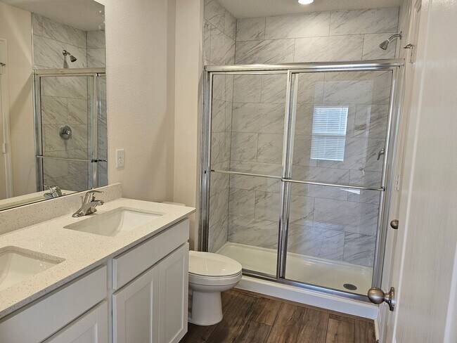 Foto del edificio - Great Newer Home is Palm Coast Ready for Move-In!