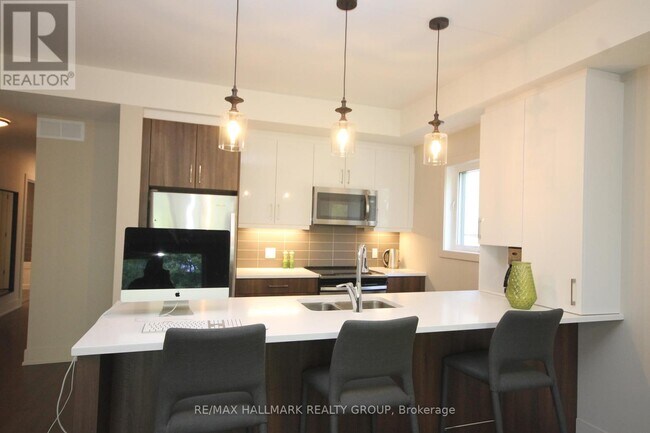 Photo du bâtiment - 210 Clare St