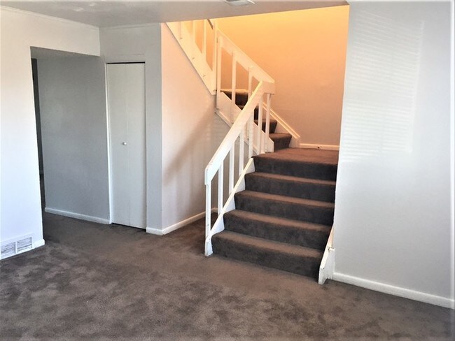 Building Photo - Beautiful Condo in Westminster