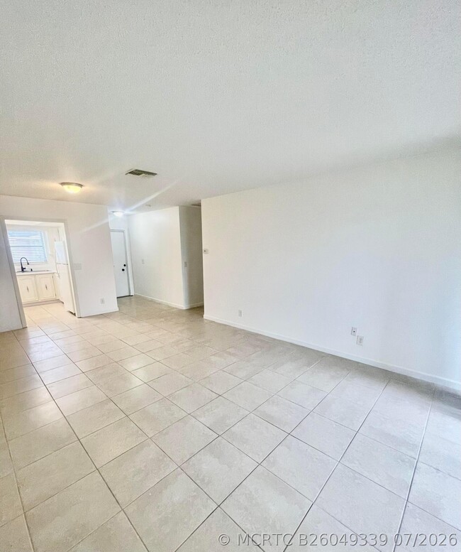 Building Photo - 2521 Emory Dr W