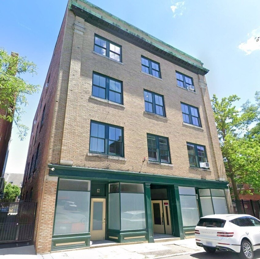 Photo - 92 Gorham St (Lowell, MA)