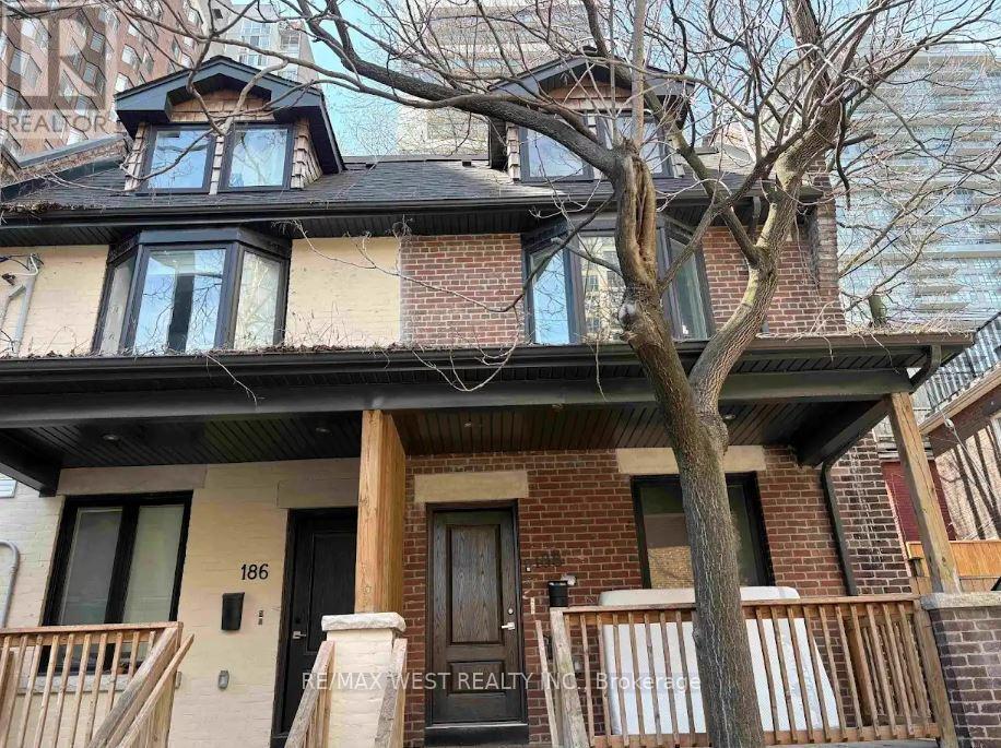 Primary Photo - 188 Mutual St