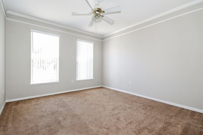 Foto del edificio - 12941 Kings Lake Dr