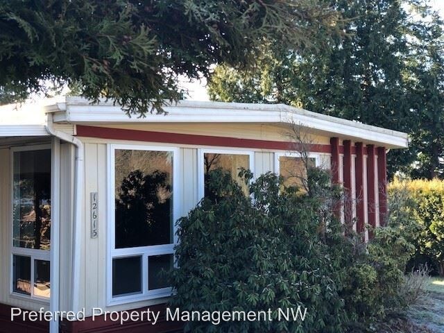 Primary Photo - 2 br, 2 bath House - 12615 NE Holly Hills Dr