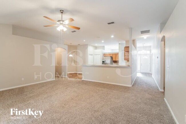 Building Photo - 934 Hyannis Port Dr