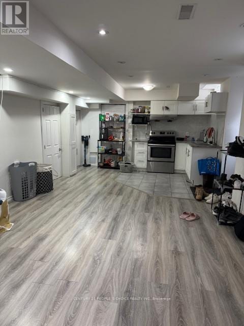 Photo du bâtiment - 127 Lloyd Sanderson Dr