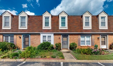 Building Photo - 2421 Julie Ct