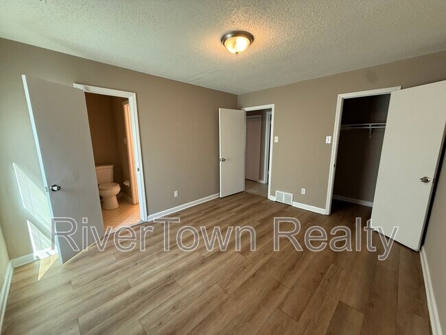 Building Photo - 3816 Cedar Path Dr