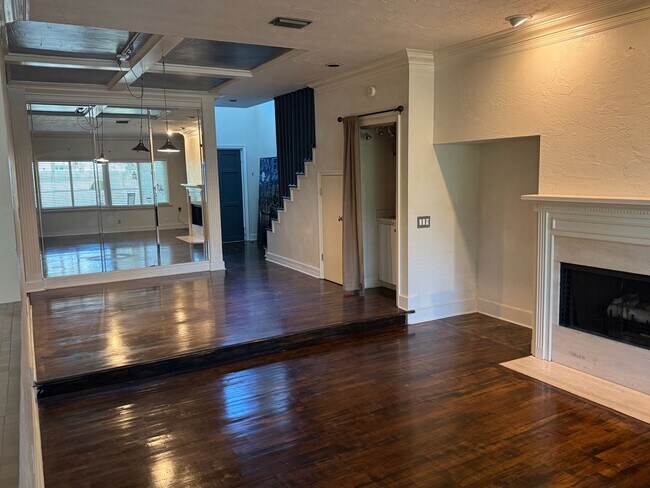 Foto del edificio - Large Executive Carrollwood Townhome