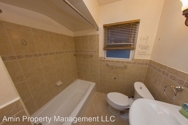 Building Photo - 3 br, 2 bath House - 20465 Lochmoor St
