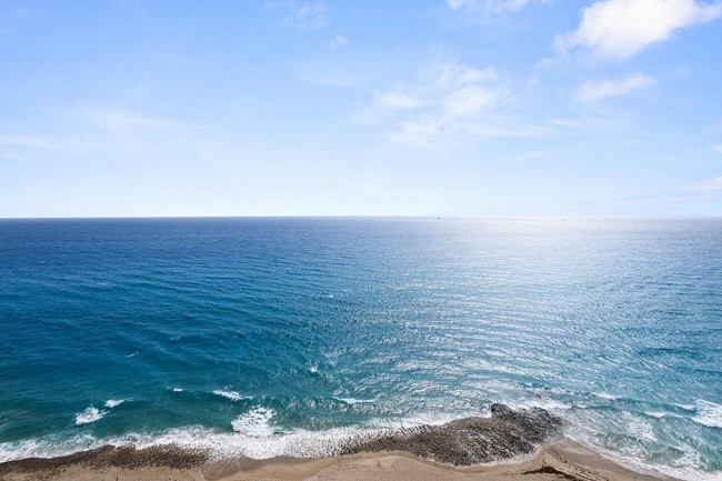 Foto del edificio - 4000 N Ocean Dr