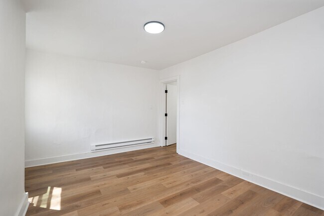 Foto del edificio - 348-350 Wyoming Street