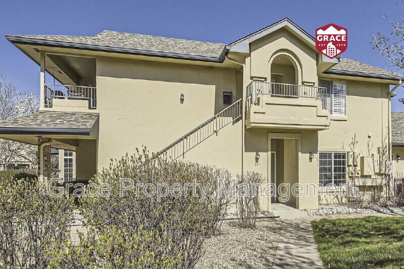 Foto principal - 8681 E Dry Creek Rd