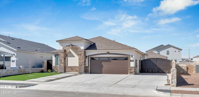 Building Photo - 1807 Dana Gray St