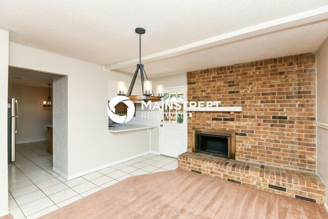 Building Photo - 3 Bedroom Pet-Friendly Home in Grapevine, TX with Main Street Renewal
