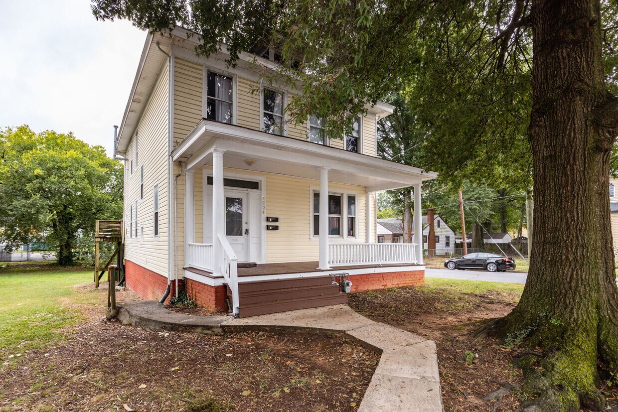 Foto principal - 3224 Moody Ave