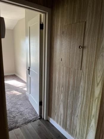 Building Photo - 406 S 6th Ave