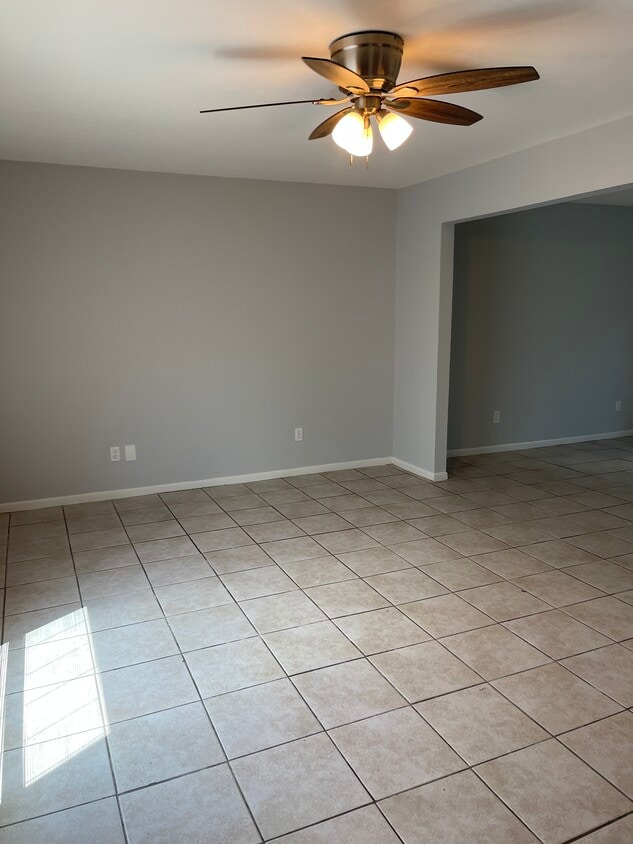 Foto principal - 533 Ferguson St