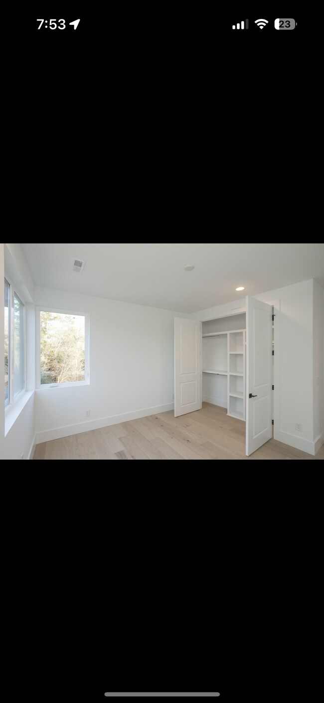 Foto del edificio - 113 McCall St