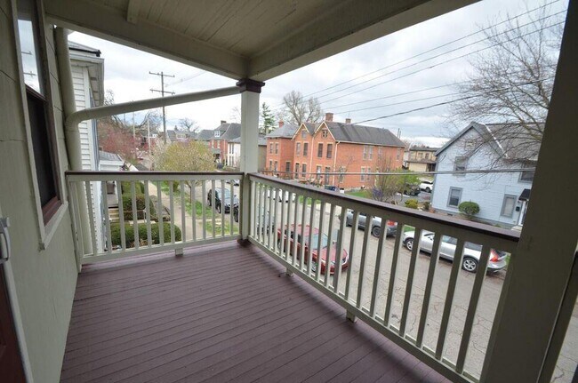 Foto del edificio - 986.5 Hunter Ave
