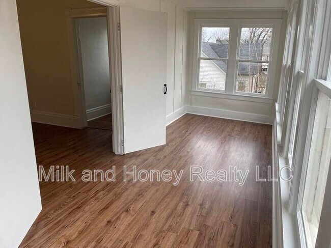 Foto del edificio - 509 E Harrison Ave