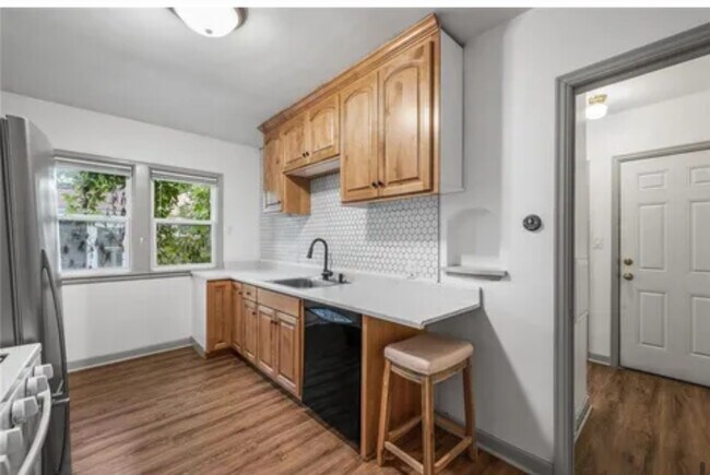 Foto del edificio - 4325 N Thomas Ave