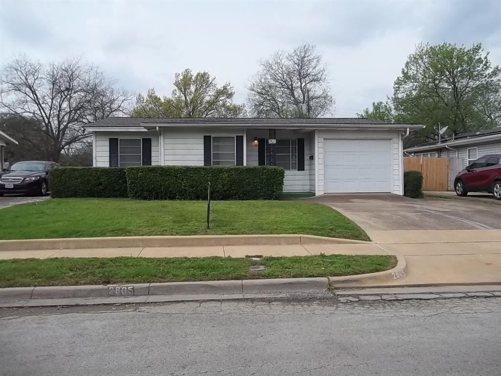 Foto principal - 2805 Ash Park Dr