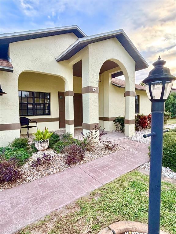 Foto principal - 17 Fenwick Ln