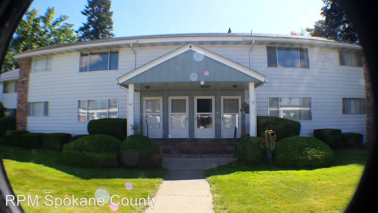 Primary Photo - 250 N Raymond Rd