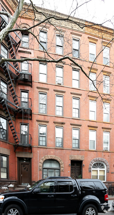 Foto principal - 532 Henry St