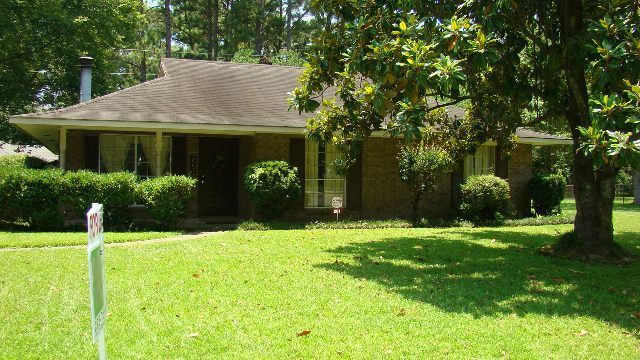 Building Photo - Excellent location! Highland at Starring